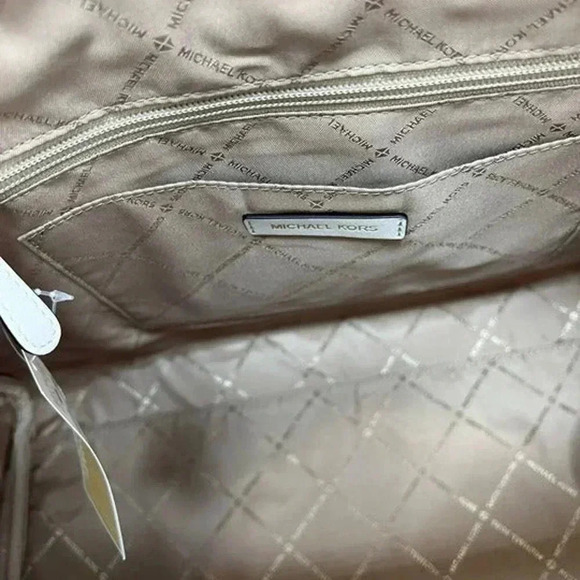 Michael Kors Weekender Travel Bag Top Zip Large Jet Set Girls Travel Light Cream - Picture 11 of 11